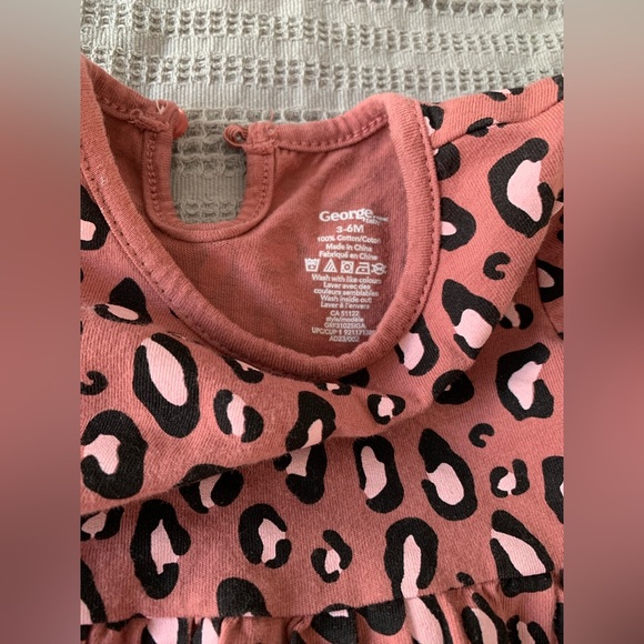 2 pack dresses for baby girl (3-6 months) - Picture 3 of 4